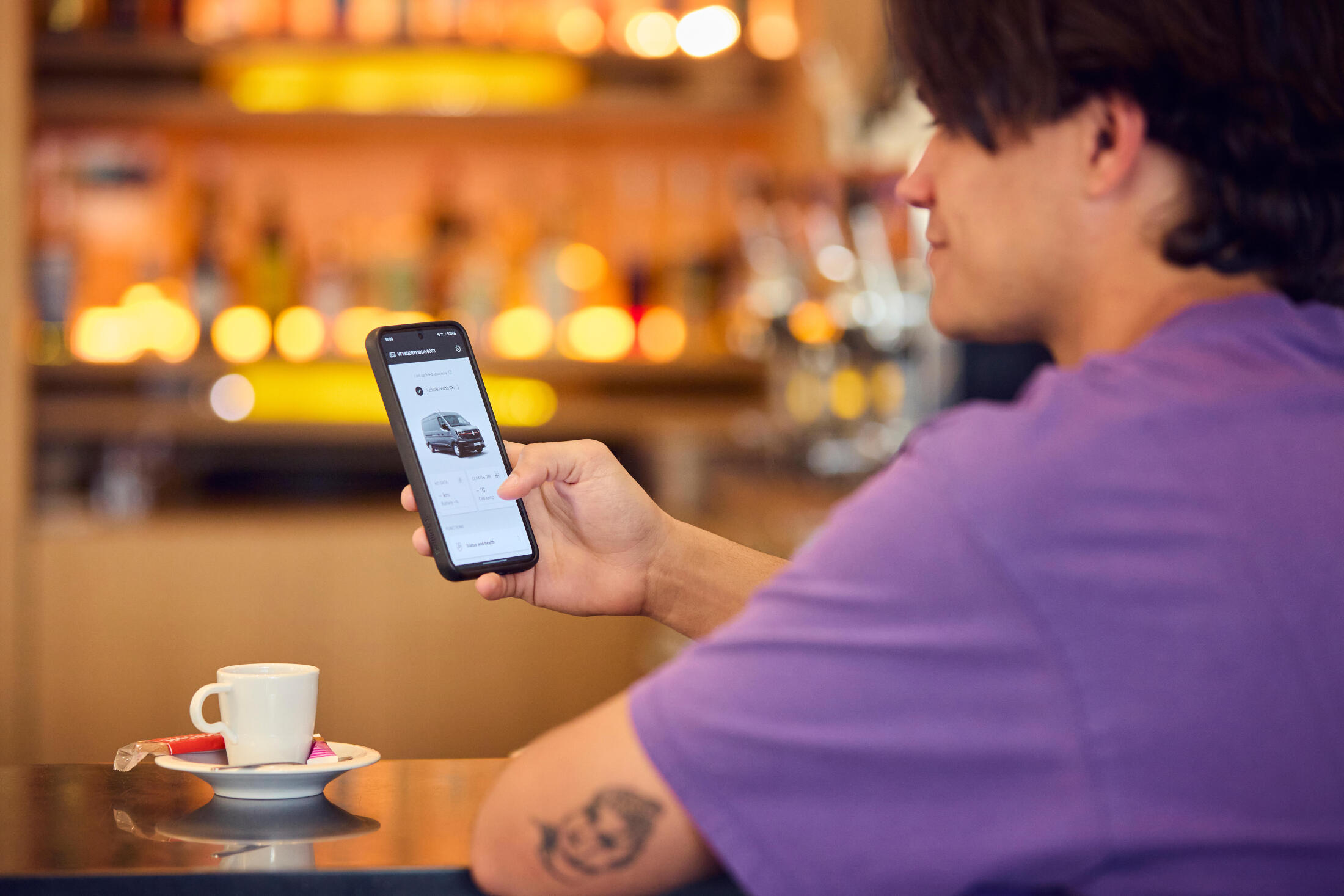 Mobile application Renault Trucks Red EDITION