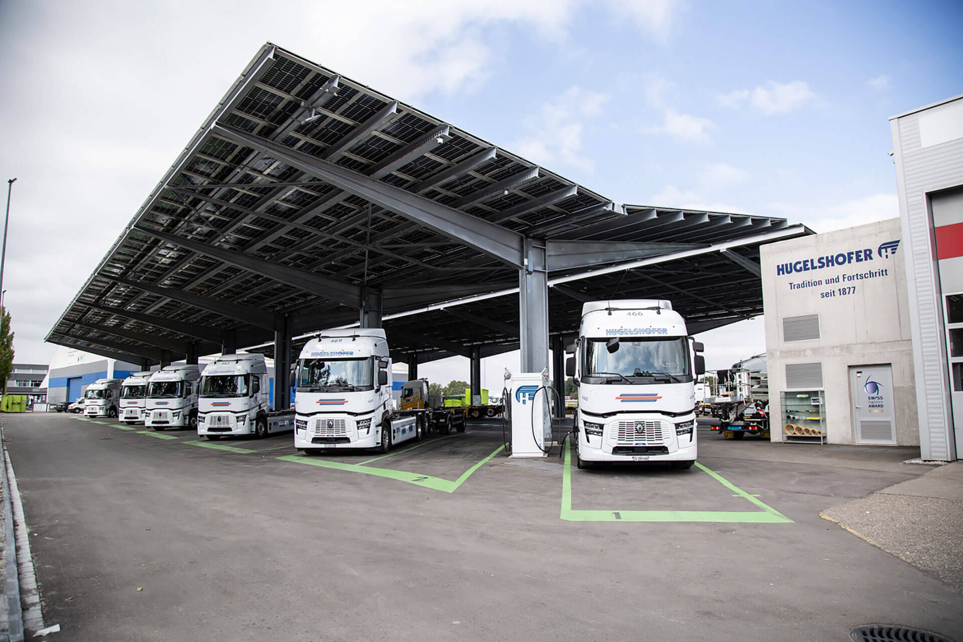 Renault-Trucks-x-Hugelshofer