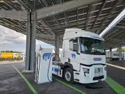 Renault-Trucks-x-Hugelshofer2