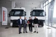 Renault-Trucks_Istanbul-Lojistik_Teslimat_Gorsel-1