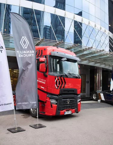 Renault-Trucks_Yıl-Değerlendirme_Görsel-3