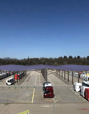 Renault-Trucks-Bourg-panneaux-solaires-3D_1