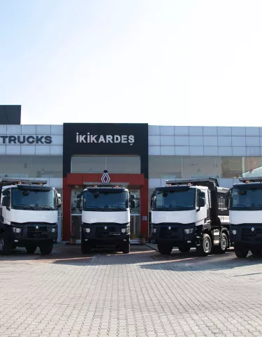 Renault-Trucks_Ekiciler-İnşaat_Teslimat_Görsel-2