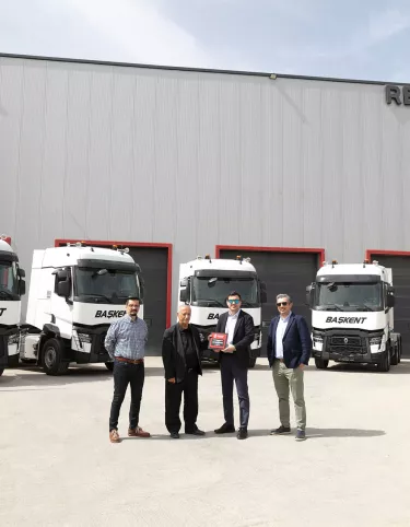 Renault-Trucks_Baskent-Uluslararasi-Lojistik_Teslimat_Gorsel-1