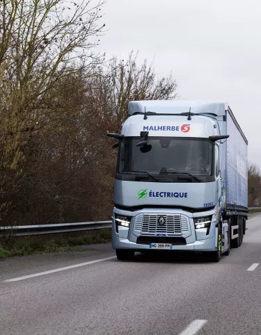 Renault-Trucks_Blainville-Bourg-Lojistik-Koridoru_Gorsel-1